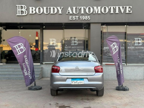 Citroën C Elysee 2022 Silver Automatic Used for Sale in Cairo - 3