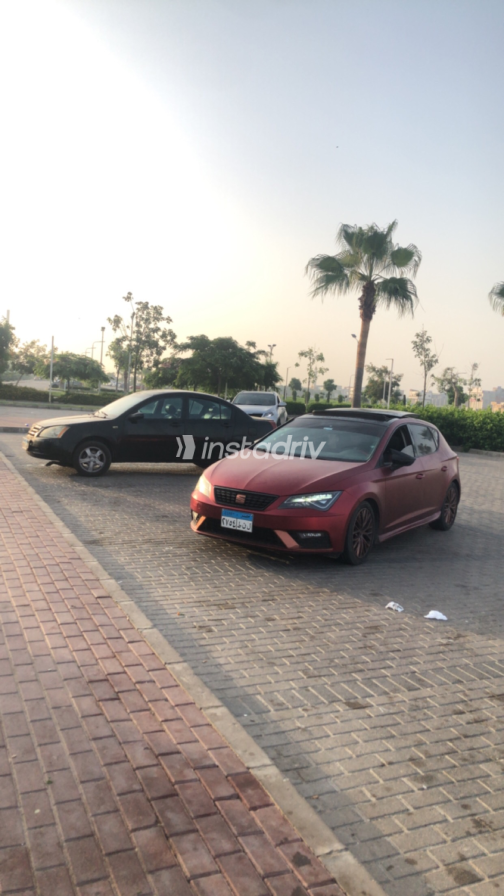 Seat Leon 2019 White Automatic Used for Sale in Greater Cairo ( Cairo + Giza) - 7
