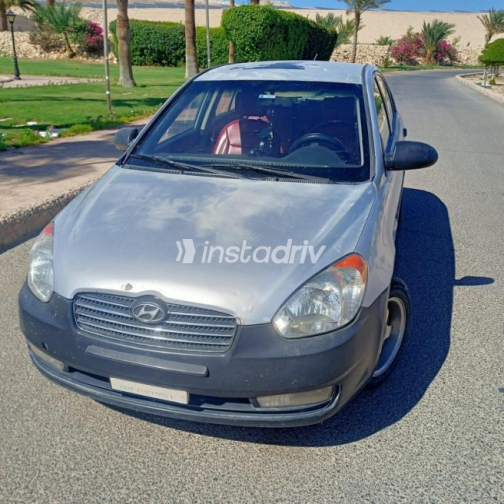 هيونداي اكسنت 2008 فضي أوتوماتيك مستعملة للبيع في الغردقة - 1
