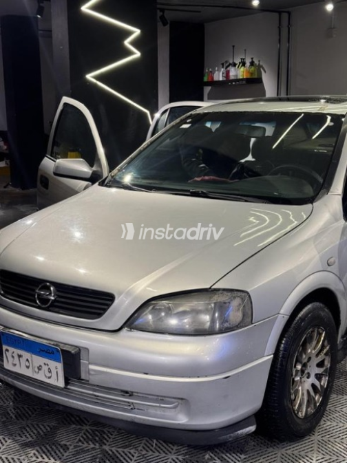 Opel Astra 2000 Silver Automatic Used for Sale in Greater Cairo ( Cairo + Giza) - 2