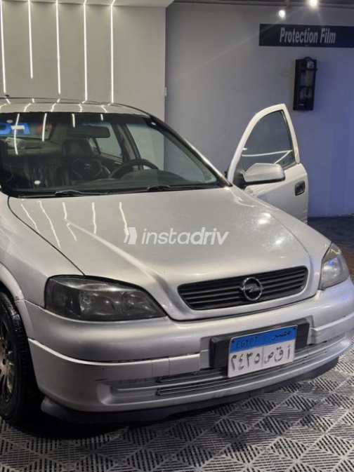 Opel Astra 2000 Silver Automatic Used for Sale in Greater Cairo ( Cairo + Giza) - 3