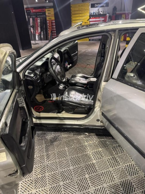Opel Astra 2000 Silver Automatic Used for Sale in Greater Cairo ( Cairo + Giza) - 4