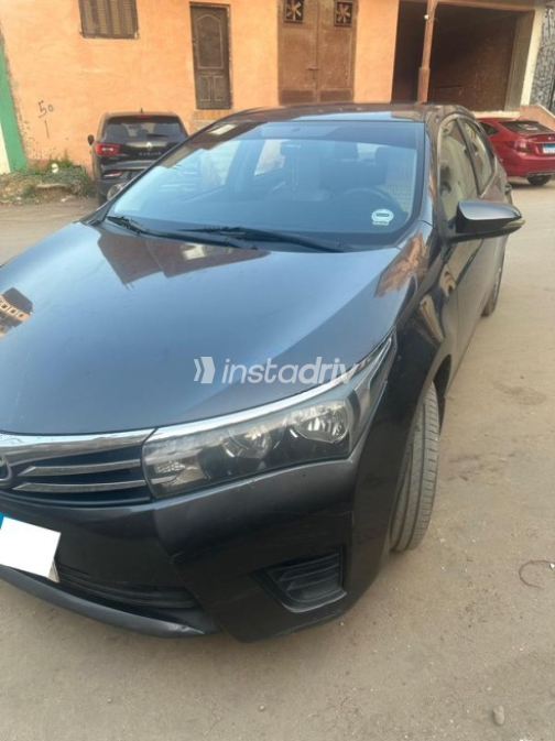 Toyota Corolla 2014 Gray Automatic Used for Sale in Beni Suef - 2