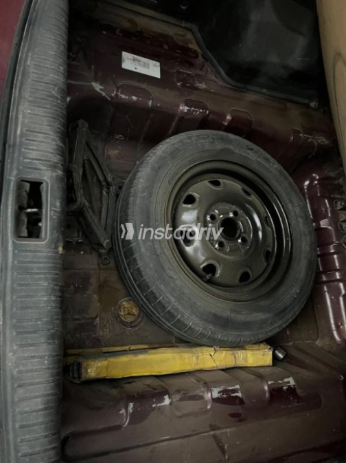 Hyundai Verna 2017 Dark Red Automatic Used for Sale in Alexandria - 2