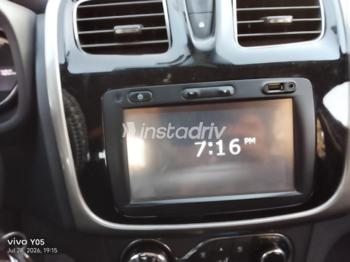 Renault Logan 2015 Bronze Automatic Used for Sale in Cairo - 6