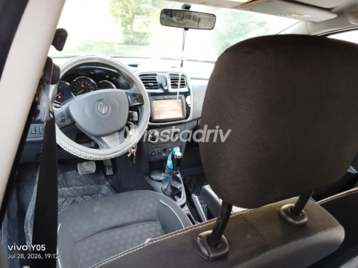 Renault Logan 2015 Bronze Automatic Used for Sale in Cairo - 9