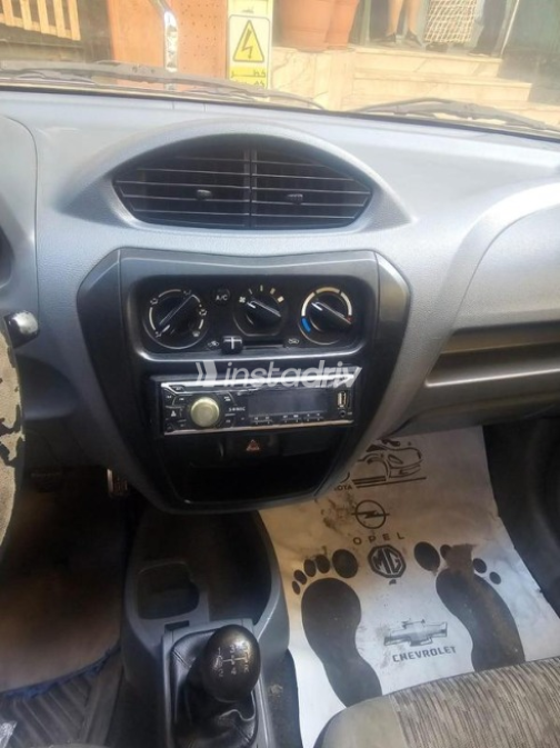 Suzuki Alto 2015 Silver Automatic Used for Sale in Greater Cairo ( Cairo + Giza) - 4