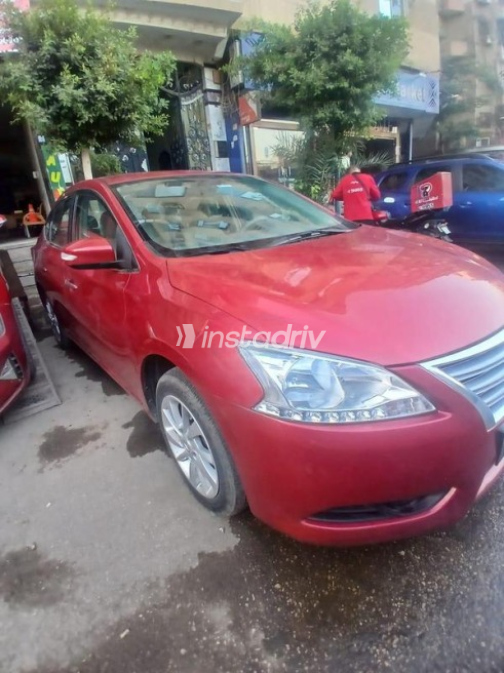 Nissan Sentra 2023 Dark Red Automatic Used for Sale in El Haram - 4