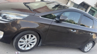Kia Carens 2015 Mocha Automatic Used for Sale in Ismailia