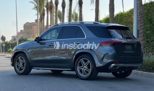 Mercedes GLE 450 2023 Gray Automatic Used for Sale in Sheikh Zayed City - 2