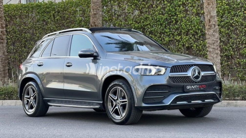 Mercedes GLE 450 2023 Gray Automatic Used for Sale in Sheikh Zayed City - 3
