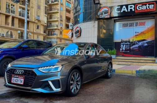 اودي A4 2022 رمادي أوتوماتيك مستعملة للبيع في القاهرة الكبرى ( القاهرة - الجيزة) - 2
