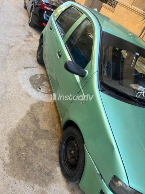 فيات بونتو 2000 زيتي أوتوماتيك مستعملة للبيع في المقطم - 2