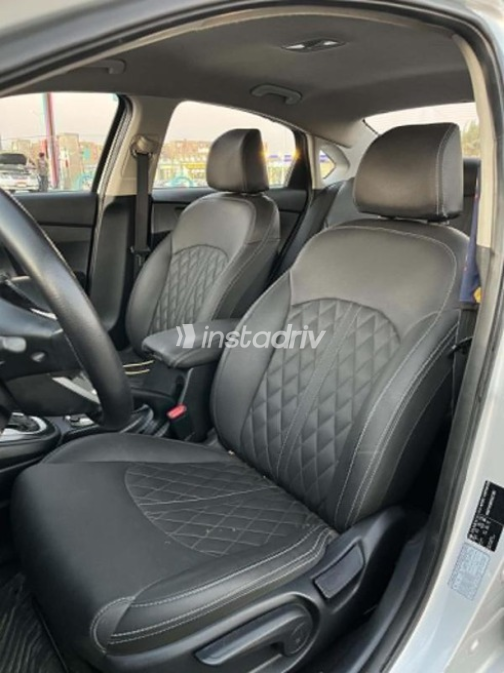 Kia Cerato 2019 Silver Automatic Used for Sale in Nasr city - 5