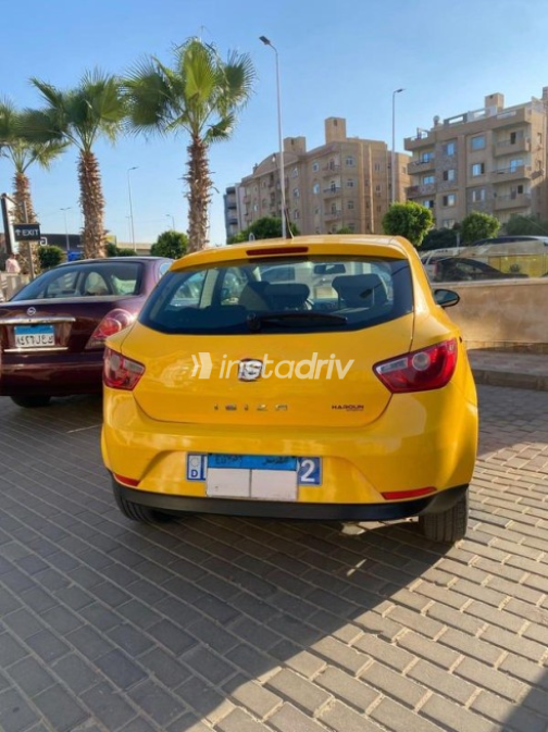 Seat Ibiza 2012 Yellow Automatic Used for Sale in Cairo - 8