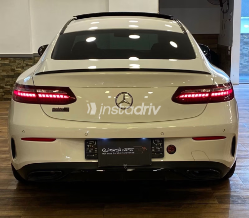 Mercedes E 200 2023 White Automatic Used for Sale in Greater Cairo ( Cairo + Giza) - 10