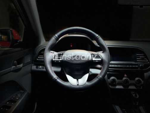 Hyundai Elantra 2025 Red Automatic Used for Sale in Cairo - 7