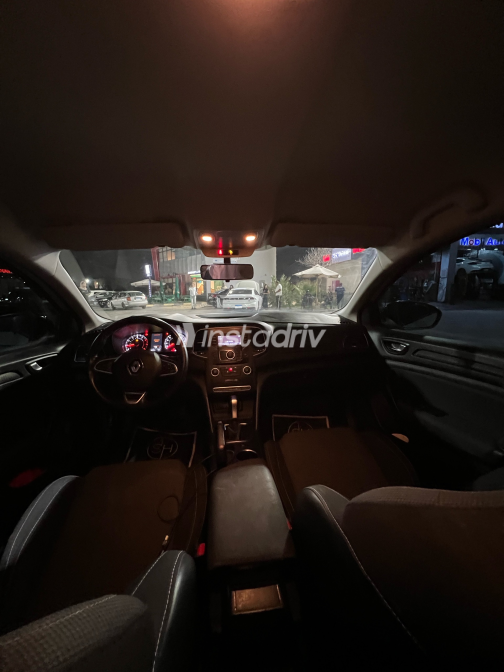 رينو ميجان 2022 أبيض CVT مستعملة للبيع في القاهرة الكبرى ( القاهرة - الجيزة) - 4