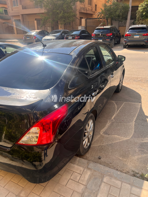 Nissan Sunny 2019 Black Automatic Used for Sale in Greater Cairo ( Cairo + Giza) - 3
