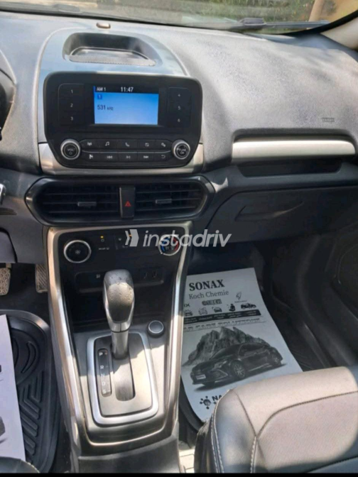 فورد ايكو سبورت 2018 أحمر أوتوماتيك مستعملة للبيع في القاهرة الكبرى ( القاهرة - الجيزة) - 2