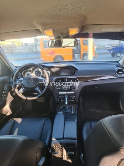 Mercedes 180 2012 White Automatic Used for Sale in Alexandria - 8