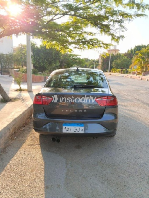 Seat Toledo 2016 Gray Automatic Used for Sale in Al Shorouk - 5