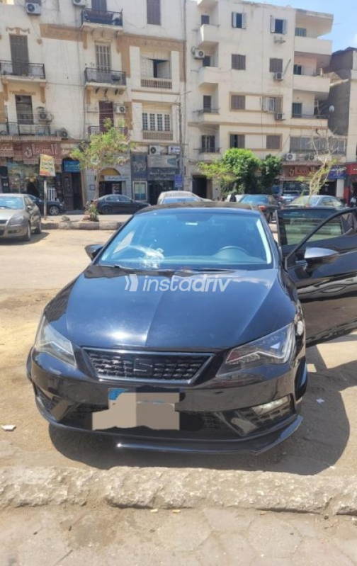 Seat Leon 2020 White Automatic Used for Sale in Greater Cairo ( Cairo + Giza) - 1