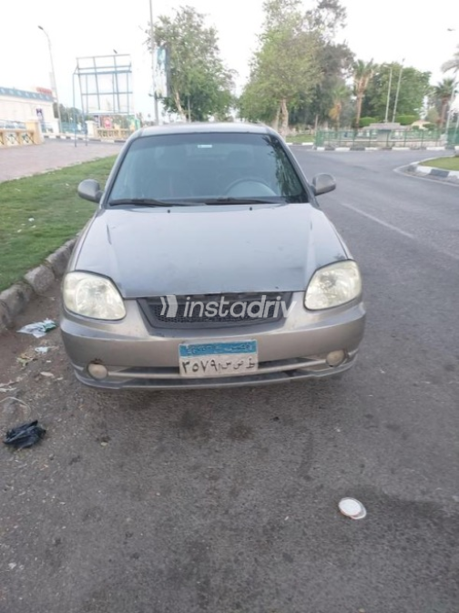 Hyundai Verna 2016 White Automatic Used for Sale in Greater Cairo ( Cairo + Giza) - 3