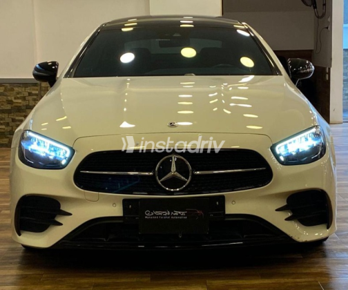مرسيدس E 200 2023 أبيض أوتوماتيك مستعملة للبيع في مصر الجديدة - 1