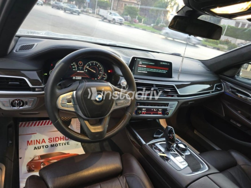 BMW 740 2017 White Automatic Used for Sale in Heliopolis - 6