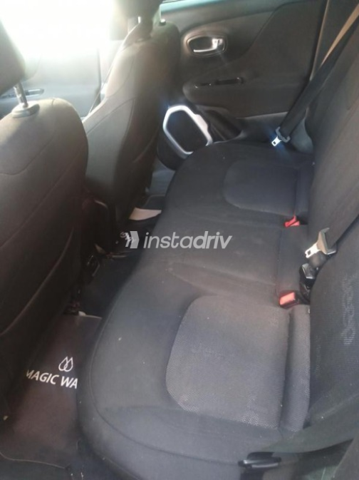 Jeep Renegade 2016 Gray Automatic Used for Sale in Cairo - 5