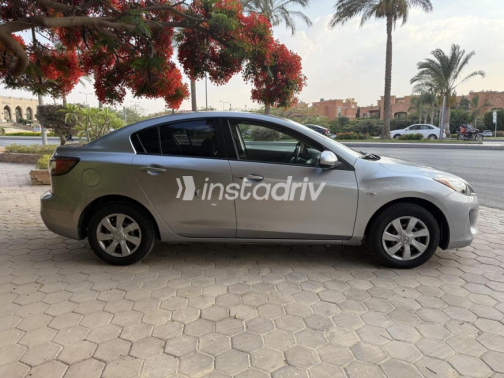Mazda 3 2013 Silver Automatic Used for Sale in Greater Cairo ( Cairo + Giza) - 2