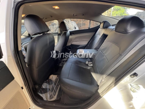 Hyundai Elantra AD 2019 White Automatic Used for Sale in Greater Cairo ( Cairo + Giza) - 3