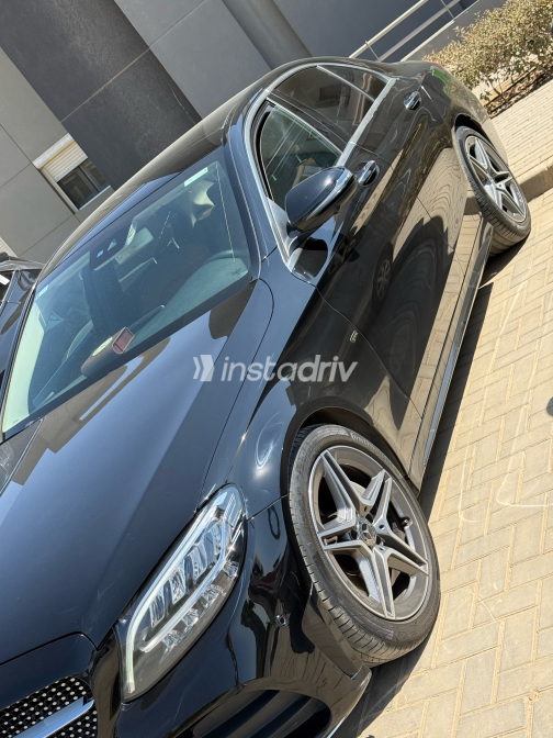 Mercedes C 200 2019 Black Automatic Used for Sale in Greater Cairo ( Cairo + Giza) - 4