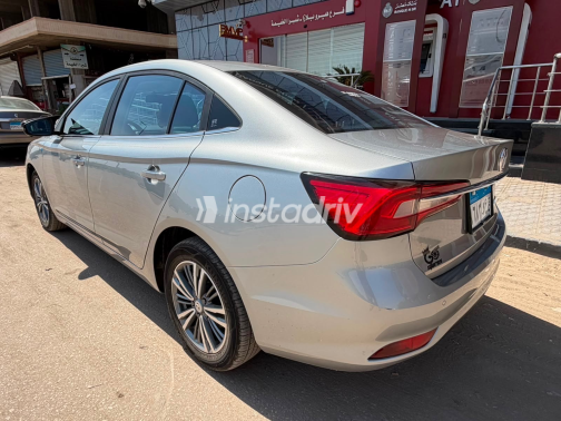 ام جى 5 2026 فضي CVT مستعملة للبيع في القاهرة الكبرى ( القاهرة - الجيزة) - 2
