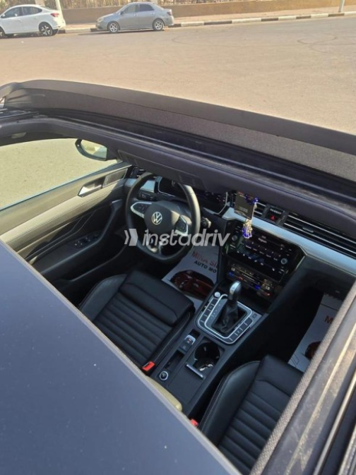 Volkswagen Passat 2021 Gray Automatic Used for Sale in Heliopolis - 2