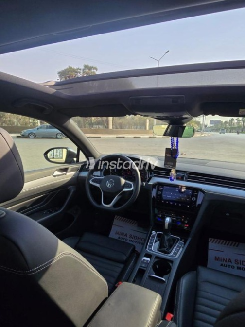 Volkswagen Passat 2021 Gray Automatic Used for Sale in Heliopolis - 5