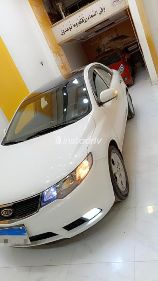 Kia Cerato 2011 White Automatic Used for Sale in Beheira - 2