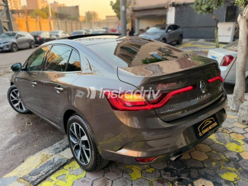 Renault Megane 2020 Gold Automatic Used for Sale in Cairo - 3