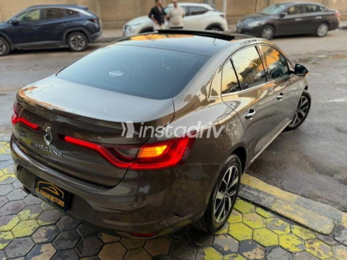 Renault Megane 2020 Gold Automatic Used for Sale in Cairo - 4
