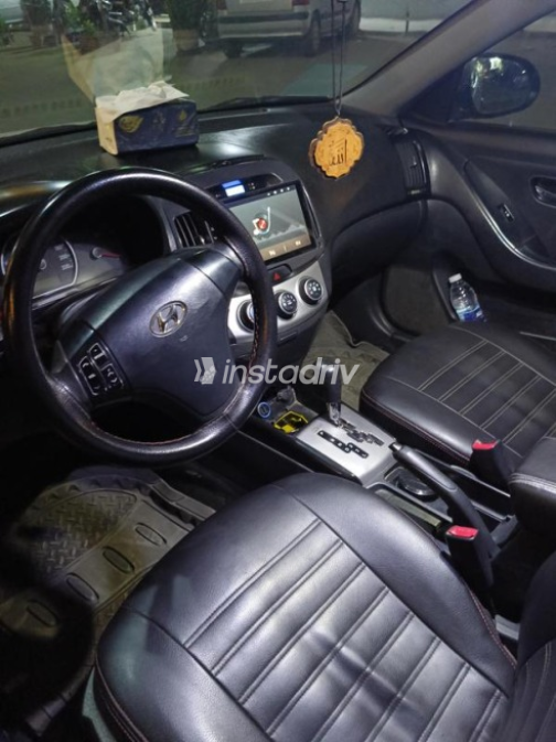 Hyundai Elantra HD 2020 White Automatic Used for Sale in Greater Cairo ( Cairo + Giza) - 6