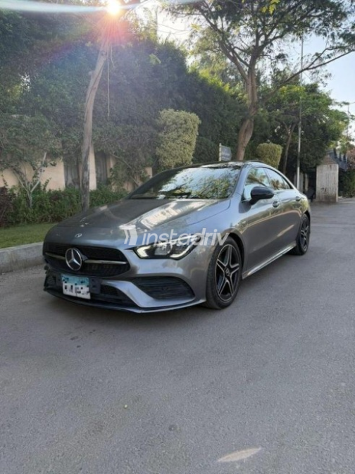 مرسيدس CLA 200 2021 فضي أوتوماتيك مستعملة للبيع في العبور - 1