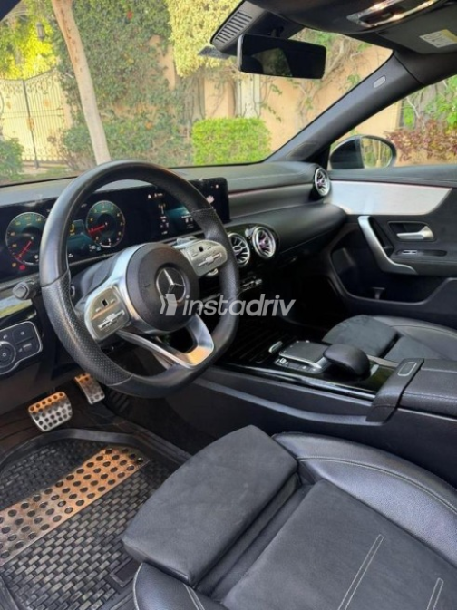 مرسيدس CLA 200 2021 فضي أوتوماتيك مستعملة للبيع في العبور - 4