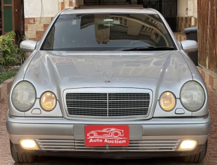 مرسيدس E 200 1996 فضي أوتوماتيك مستعملة للبيع في القاهرة