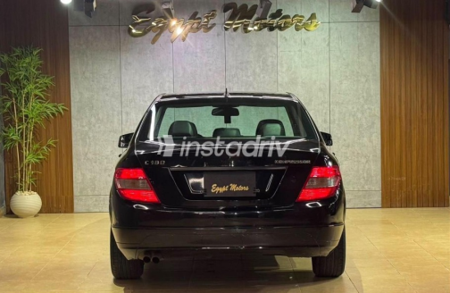 Mercedes C 180 2010 Black Automatic Used for Sale in Cairo - 2