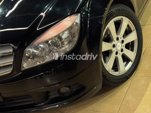 Mercedes C 180 2010 Black Automatic Used for Sale in Cairo - 3