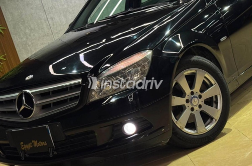 Mercedes C 180 2010 Black Automatic Used for Sale in Cairo - 6