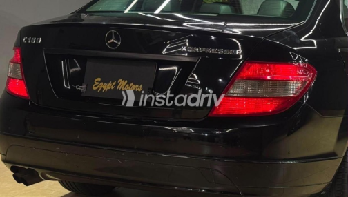 Mercedes C 180 2010 Black Automatic Used for Sale in Cairo - 7