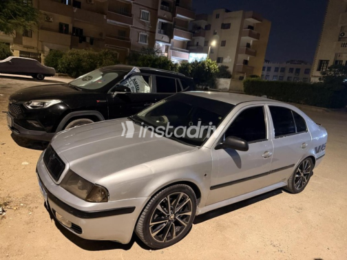 سكودا اوكتافيا A4 2000 فضي أوتوماتيك مستعملة للبيع في الجيزة - 10