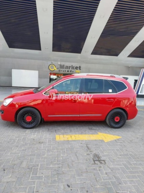 Kia Carens 2012 Red Automatic Used for Sale in Cairo - 8